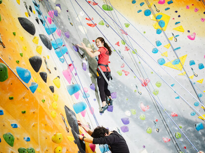 Asian Climbing Tribe member at The Cliffs at LIC