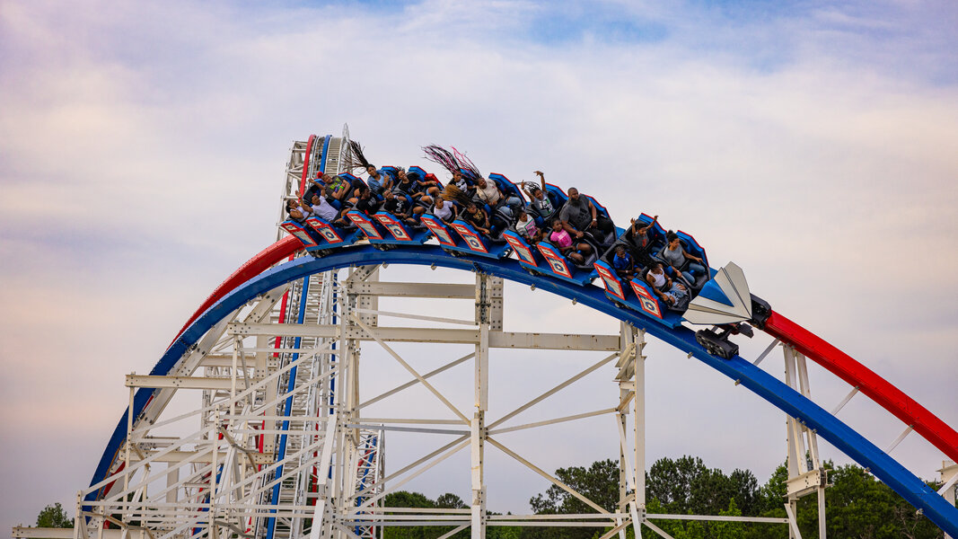 Fun Spot America Atlanta Introduces a New Roller Coaster, AireForce One -  Thrillist