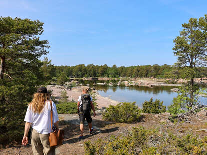 ulko-tammio hiking trails phone free island finland