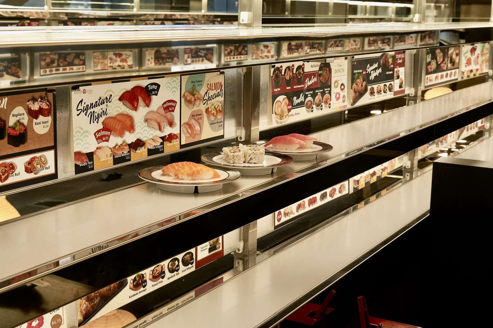 Photo courtesy of Kaiten Zushi Nomad