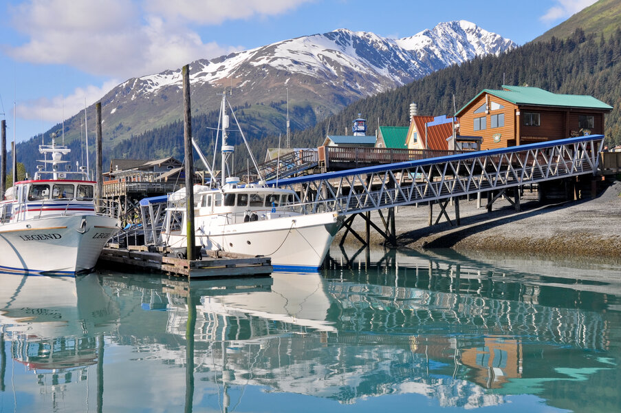 The Gateway to Alaska Is a Nexus for Glaciers, Sea Life, and Flightseeing
