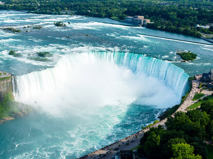 View of Horseshoe Fall, Niagara Falls, Ontario, Canada.