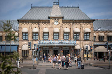travelers walking into gothenburg's central station