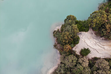 black diamond lake england