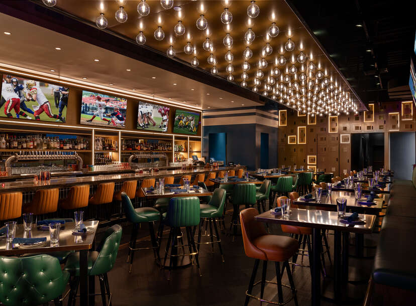 Best Sports Bars in Las Vegas: Where to Watch & Drink on Game Day -  Thrillist