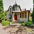 Haunted Houses airbnb