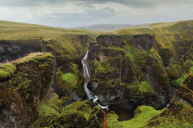 Fjaðrárgljúfur canyon, iceland