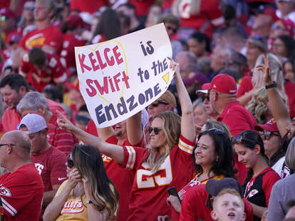 2023 Travis Kelce jersey: Taylor Swift rumors heat up demand for home and  away Chiefs gear 