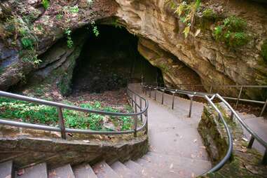 mammoth cave entrance