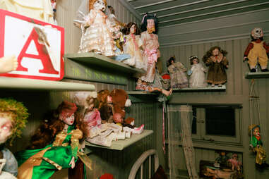 Haunted house full of dolls