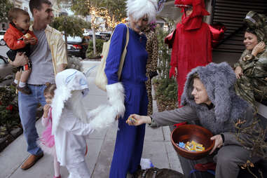 trick or treaters in San Francisco 