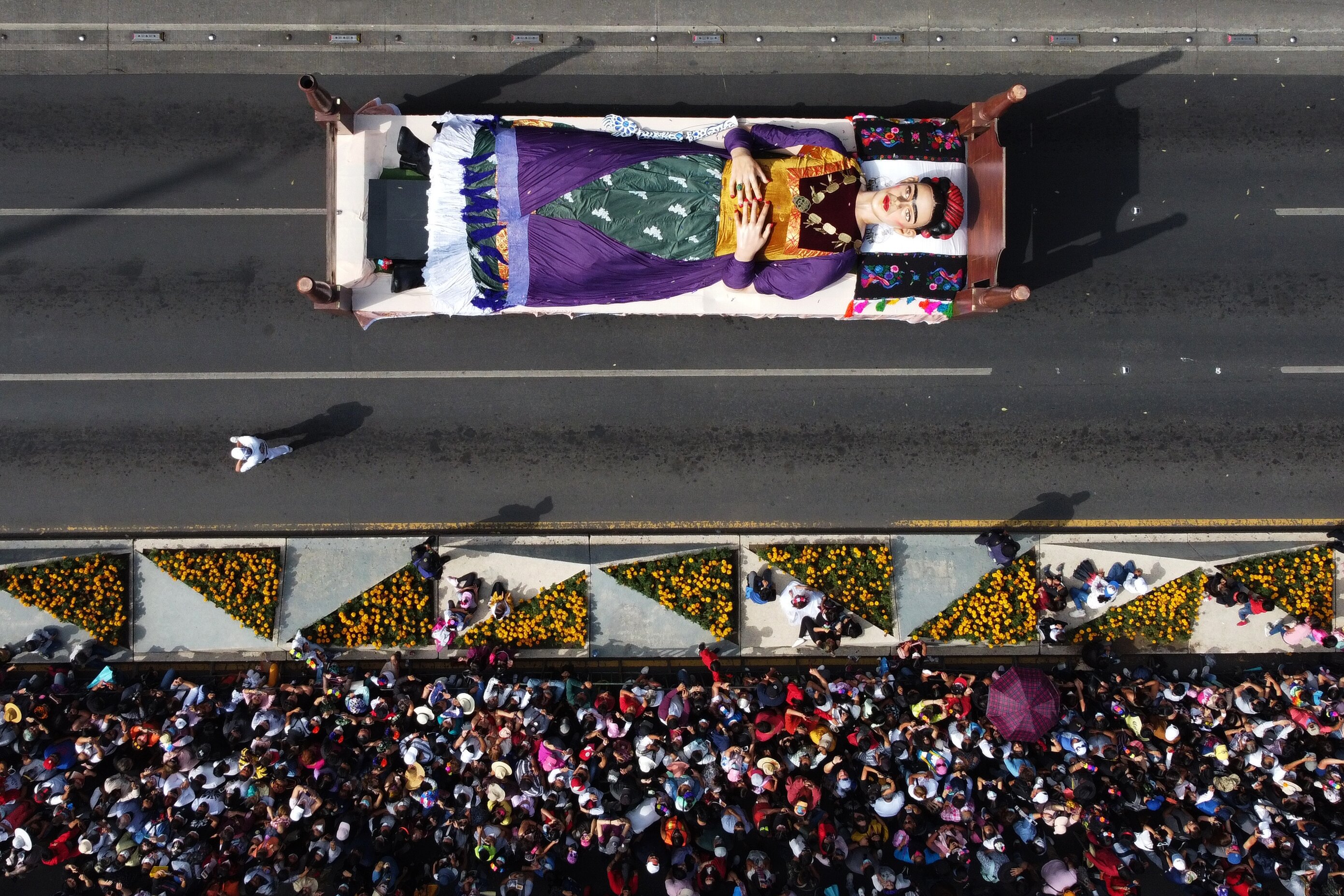 frida kahlo float day of the dead parade mexico city 