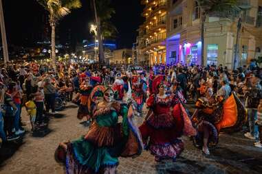 crowd at dia de muertos celebration coastal town of mazatlán