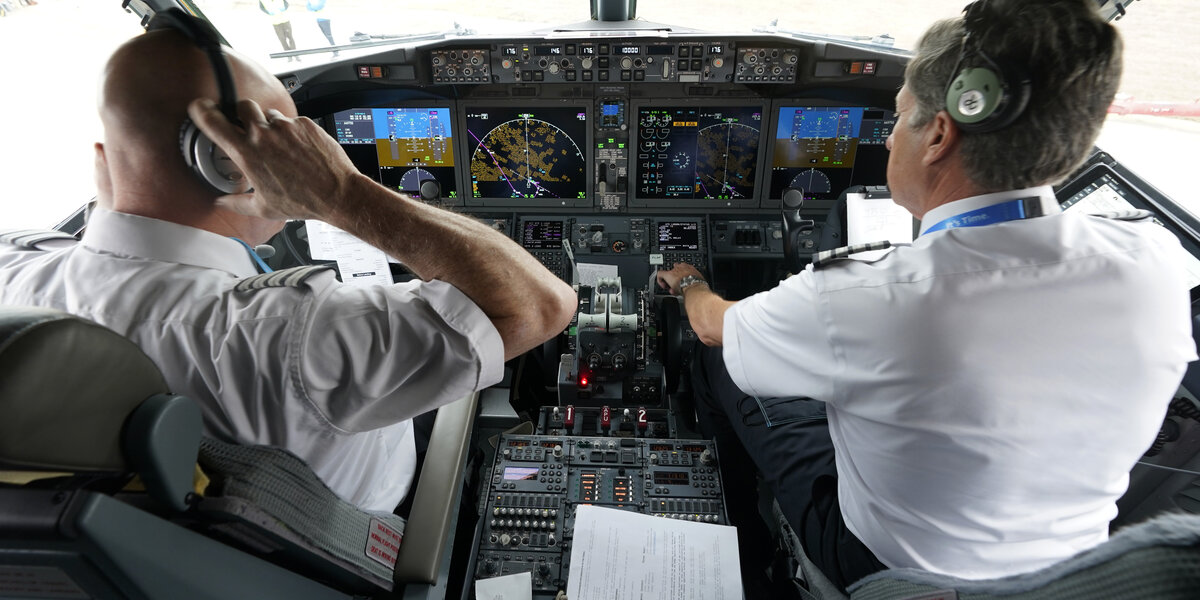 How Safe Are Cockpits? Aviation Experts Weigh In After Security Scare on Board Horizon Air Flight - Vimarsana News