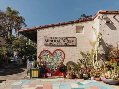 San Diego Mineral & Gem Society Museum