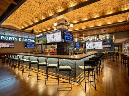 15 Best Sports Bars in NYC to Watch a Game With a Beer and Grub