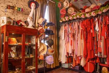 Antique stores in NYC for vintage finds and retro clothes