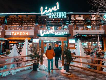 Tinsel Tavern at The Battery