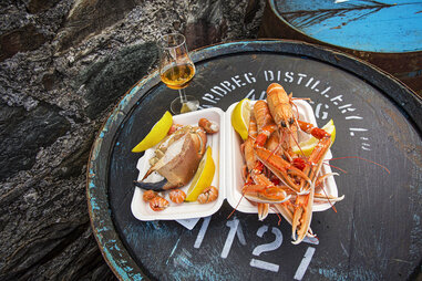 container of shellfish on ardbog day