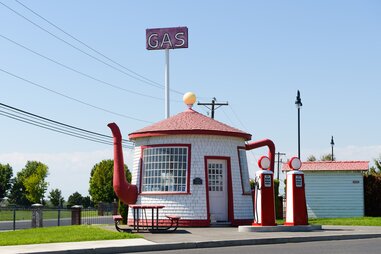 teapot dome gas station zillah washington