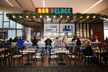 Bar Veloce in Terminal B at LaGuardia Airport