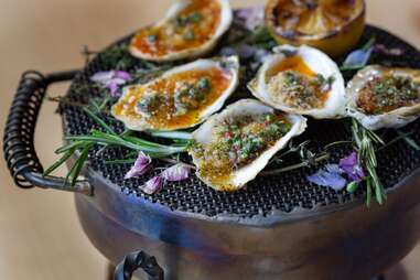 platter of broiled oysters