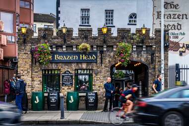 brazen head pub dublin ireland