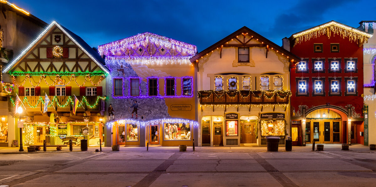 Best Small Towns to See Christmas Decorations Thrillist