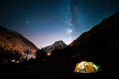 tent under the stars in french alps