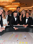 justin timberlake and tom brady playing craps at fontainebleau on the last vegas strip