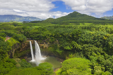 USA, Hawaii, Kauai, Wailua State Park, Wailua Falls, aerial view
