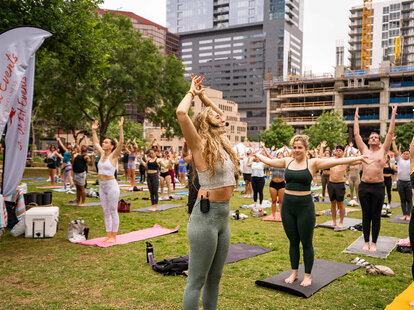 Yoga on the Fareground