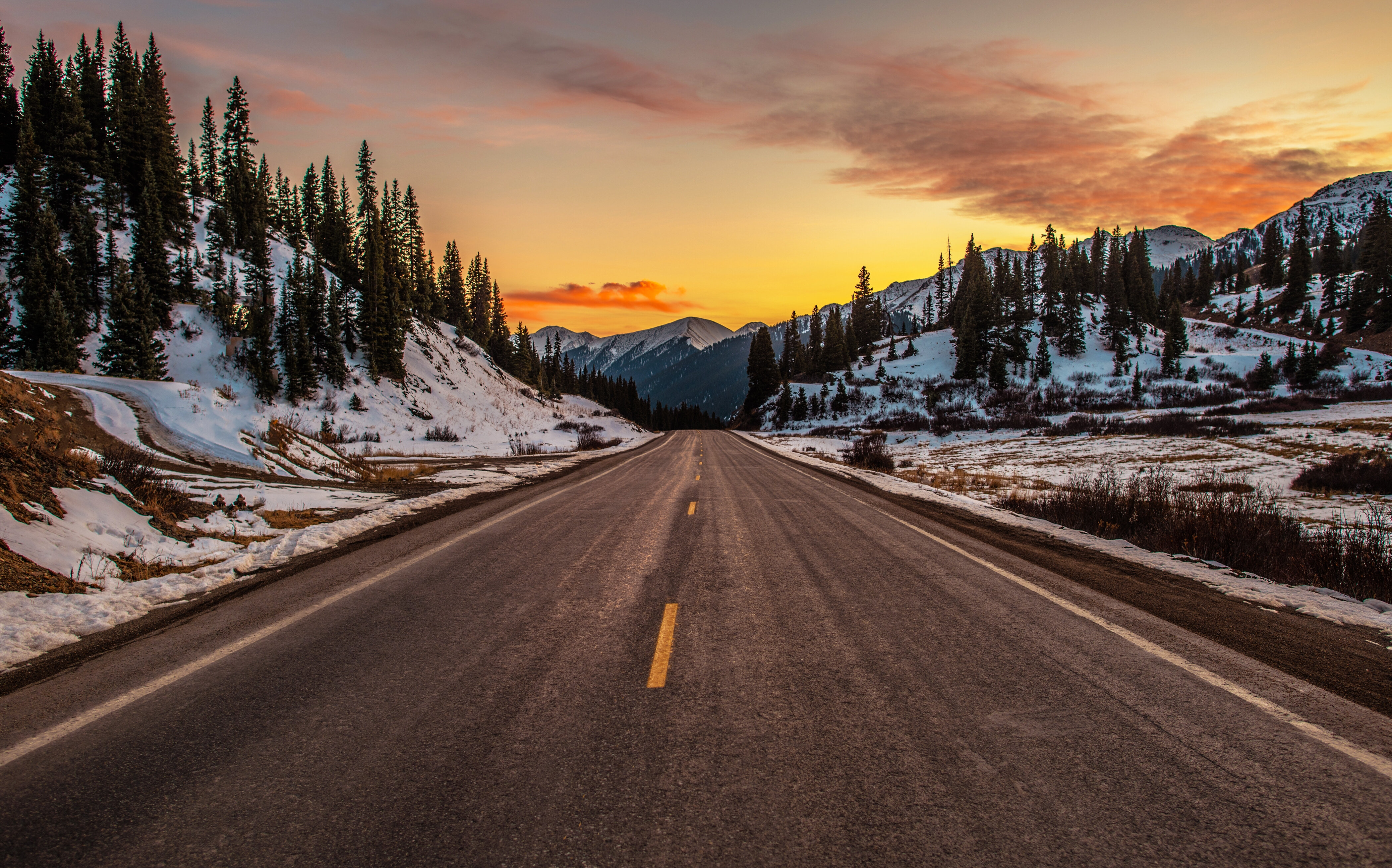 The Most Beautiful Stretches of Road in the U.S., According to Experts