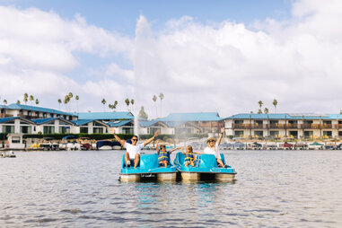 Lakehouse Resort