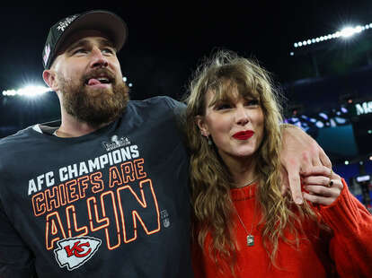 taylor swift and trevor kelce