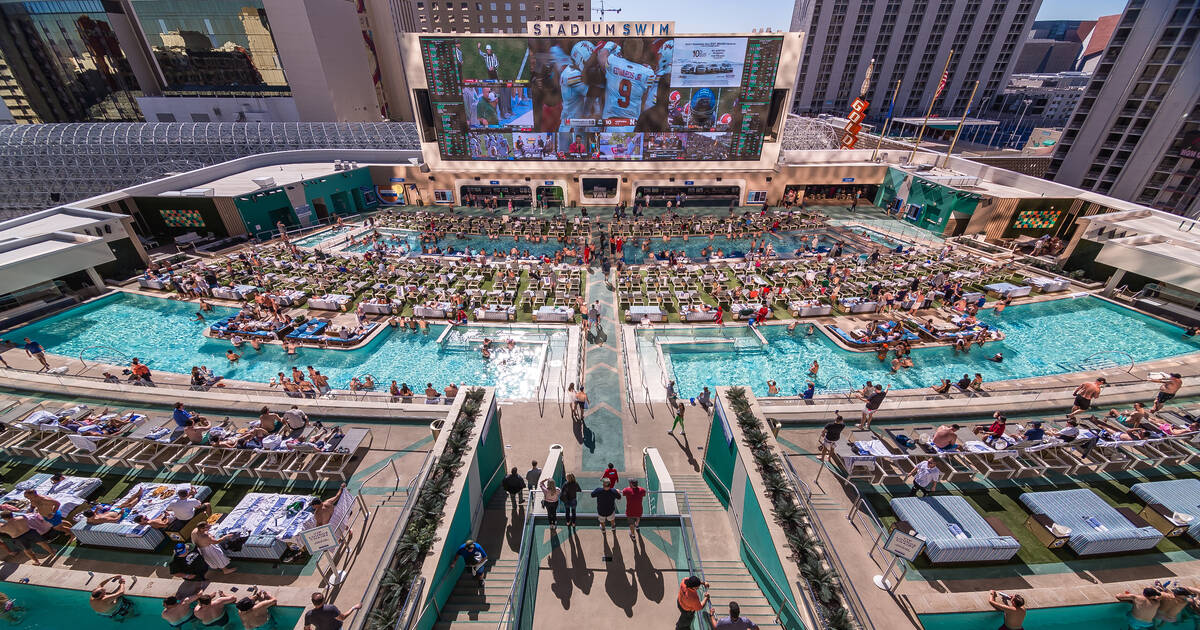 Visit Stadium Swim Circa Hotel in Las Vegas - Thrillist