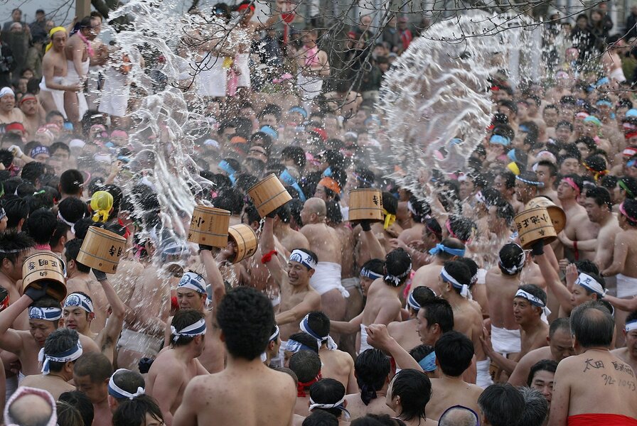 Japanese Men & Women Rank Their Underwear Preferences, Habits