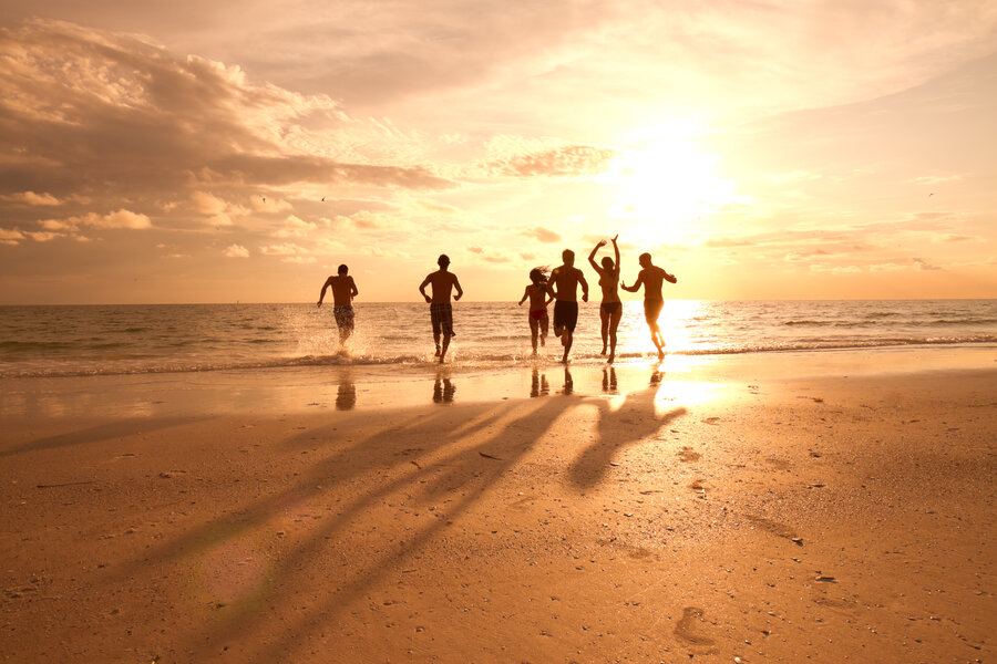 Spring Break, Solar Eclipse Will Overlap for Busiest Travel Week ...