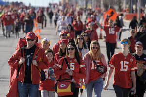 8 to 10 People Injured After Shooting Near Chiefs Parade, Official Says
