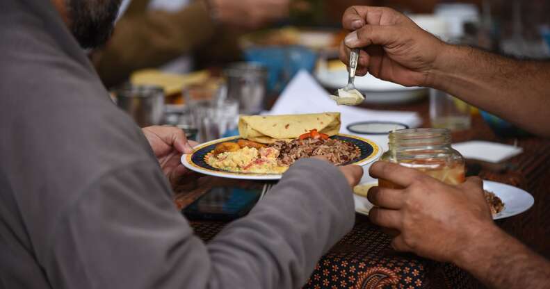 dinner plate in costa rica with tortillas and rice and beans