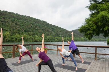 yoga lake austin