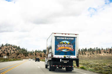 mammoth brewing beer truck making a delivery in mammoth