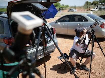 total solar eclipse viewing comet and planets visible