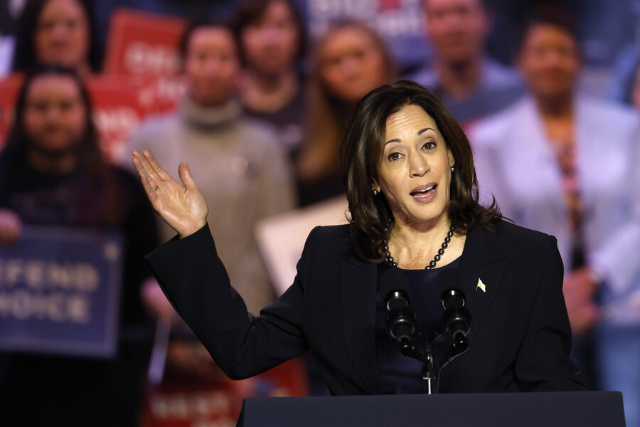 Kamala Harris Weighs in on Etiquette of Going Barefoot on Airplanes