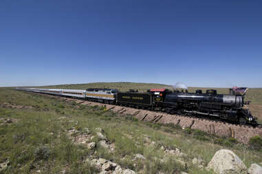 Grand Canyon Railway’s No. 4960 train