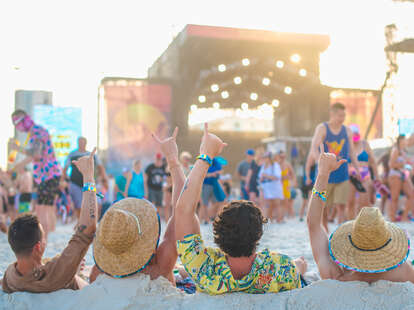 Hangout Music Festival beach vibes in [year]