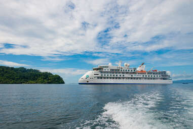 cruise ship off the coasr of Costa Rica’s Golfo Dulce