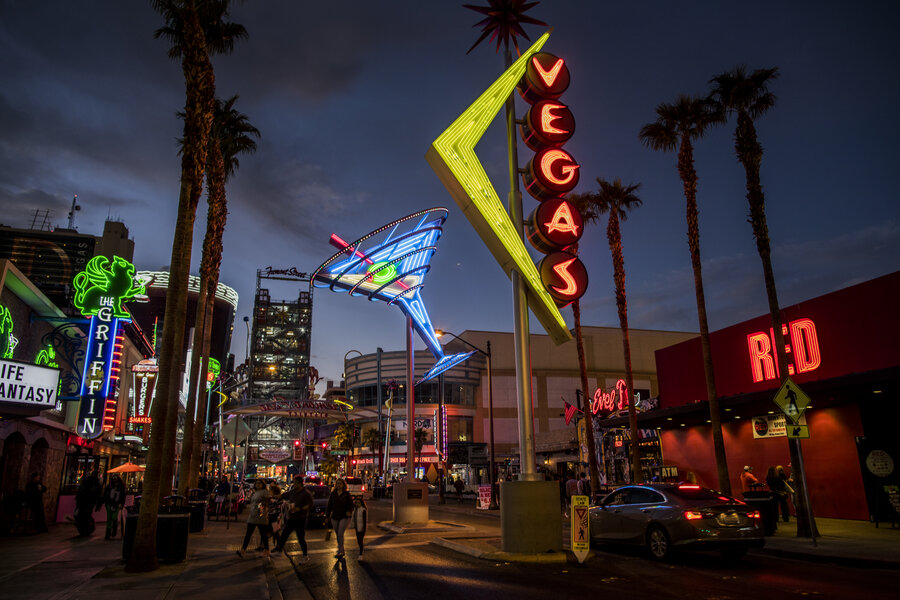 Where To Stay In Downtown Las Vegas: Best Neighborhoods And Things To ...