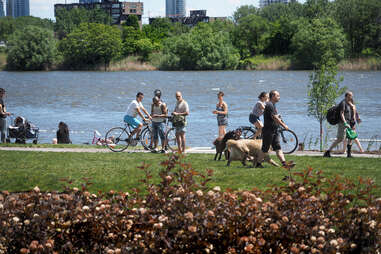 people exercising by a lake in Verdun, Montreal