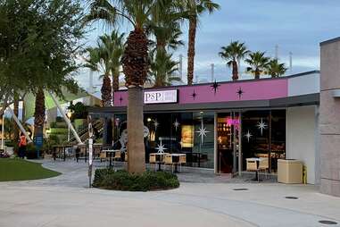 coffee shop at palm springs airport